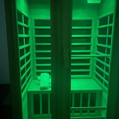 Edi, Spacious With Sauna And Balcony Apartmán