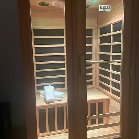 Apartmán Edi, Spacious With Sauna And Balcony *