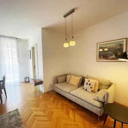 Edi, Spacious With Sauna And Balcony * Σπλιτ